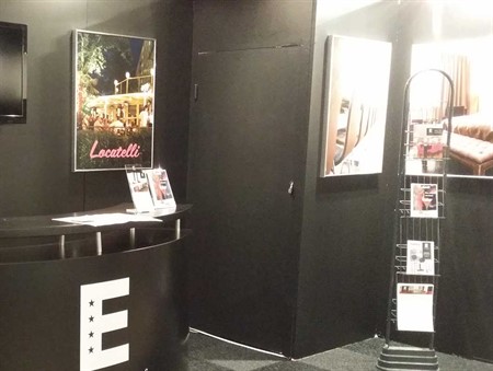 Målning dörr, svart